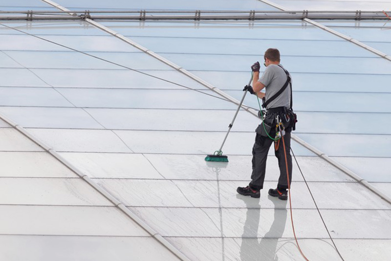 Commercial-Roof-Washing-Tacoma-WA