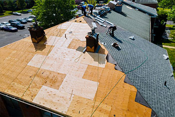 Reputable Spanaway roof repair contractors in WA near 98387