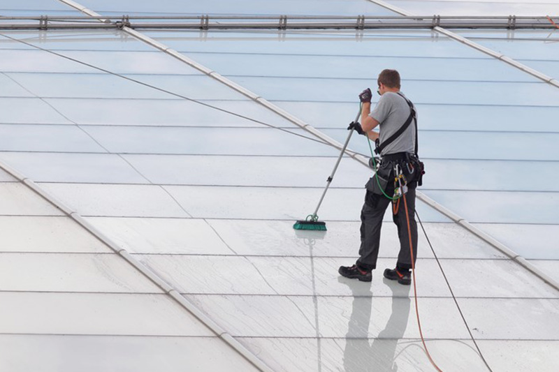 Trustworthy Tacoma roof cleaning in WA near 98404