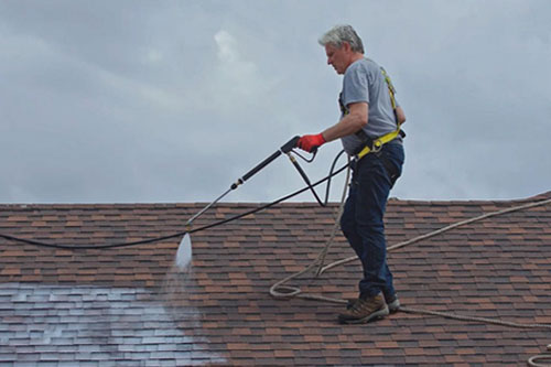 Experienced Bremerton roofers in WA near 98312