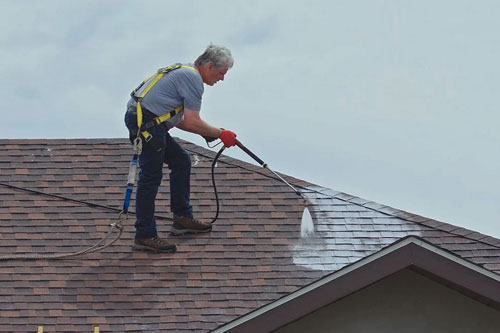 Professional Gig Harbor roofers in WA near 98335